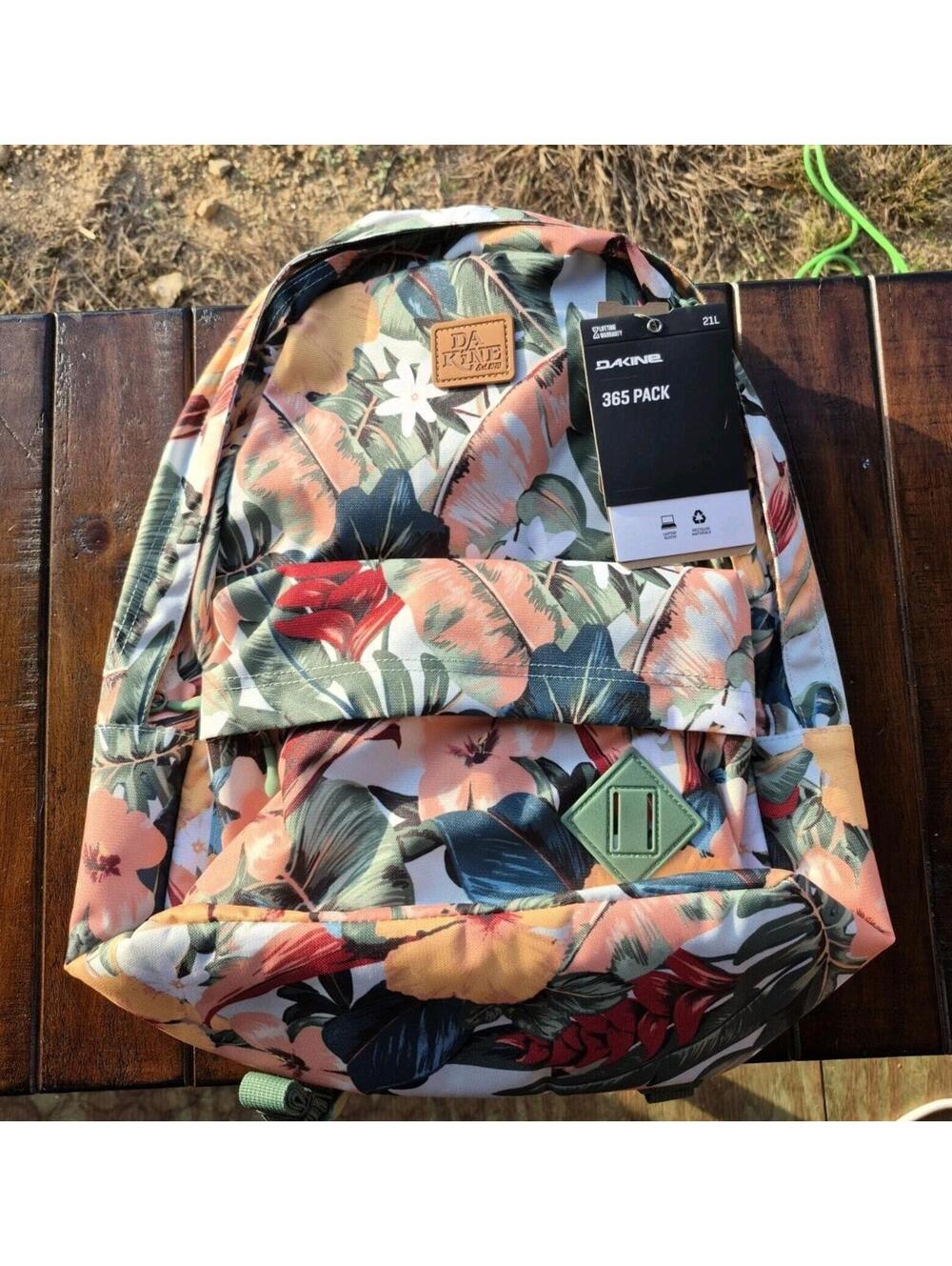 Dakine Tropoical Backpack New W/ Tags 365 21L Island Spring Cycle School Bag
